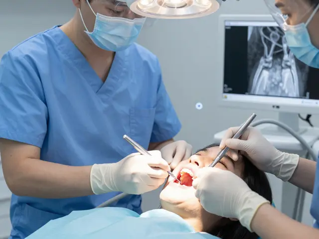 Jak se léčí zánět v zubu? Praktický průvodce léčbou a co vás čeká u zubaře