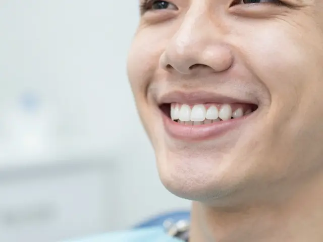 Zubní implantáty: Jak zaplatit a kde najít finanční podporu?